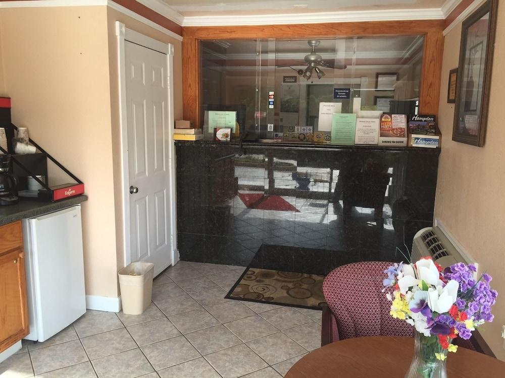 Belmont Inn And Suites Hampton Dış mekan fotoğraf