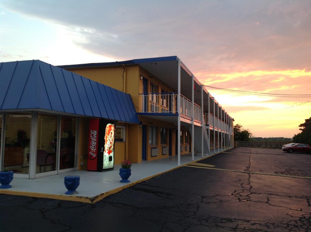 Belmont Inn And Suites Hampton Dış mekan fotoğraf