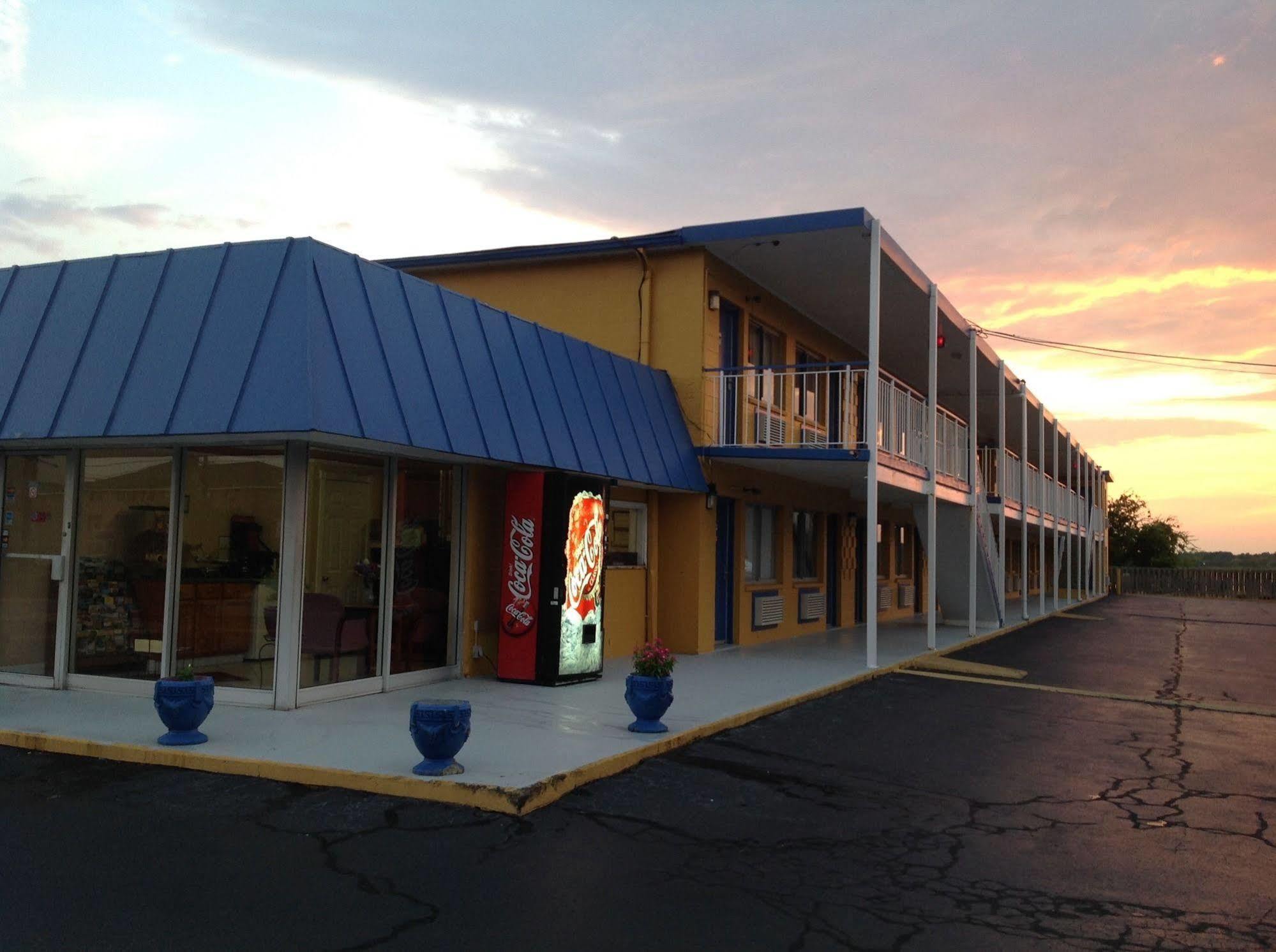 Belmont Inn And Suites Hampton Dış mekan fotoğraf