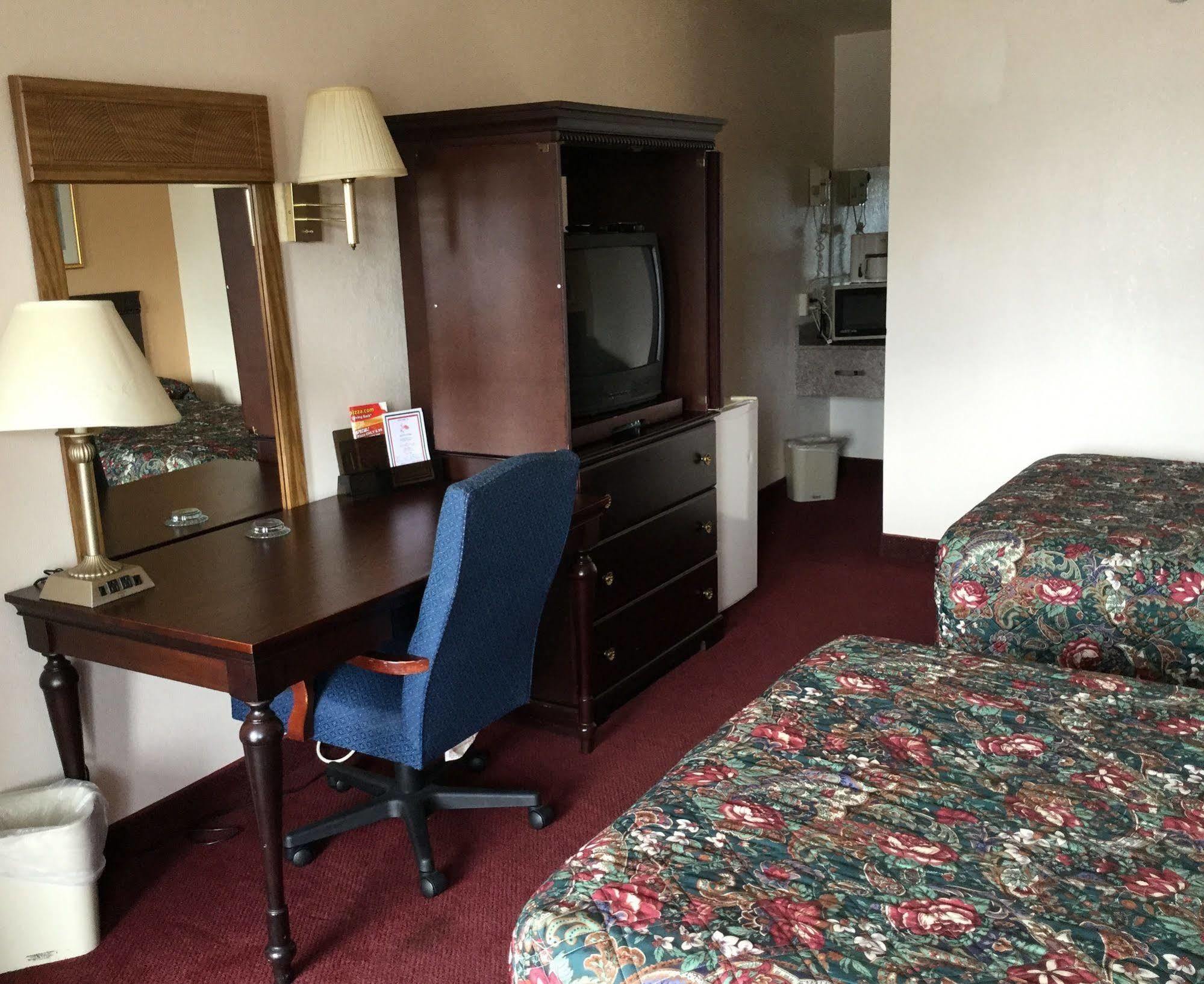 Belmont Inn And Suites Hampton Dış mekan fotoğraf